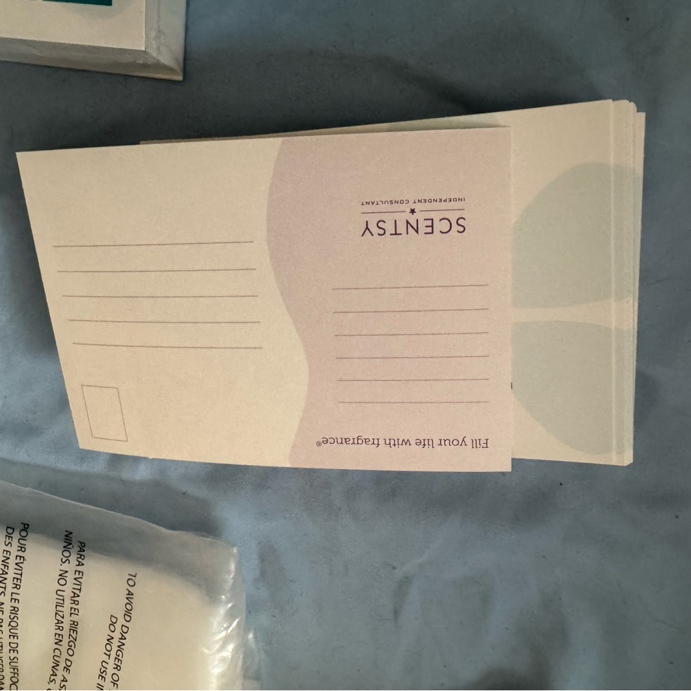 Scentsy consultant’s sales accessories.Sales bags, thank you cards & postcards. - Picture 4 of 6